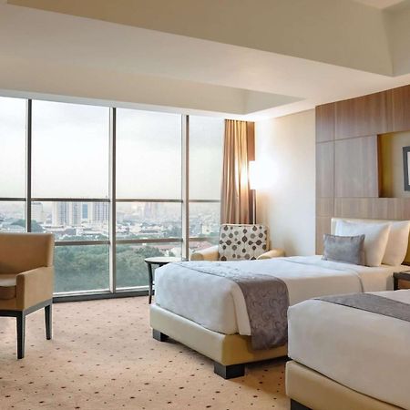 Best Western Premier La Grande Бандунг Екстериор снимка