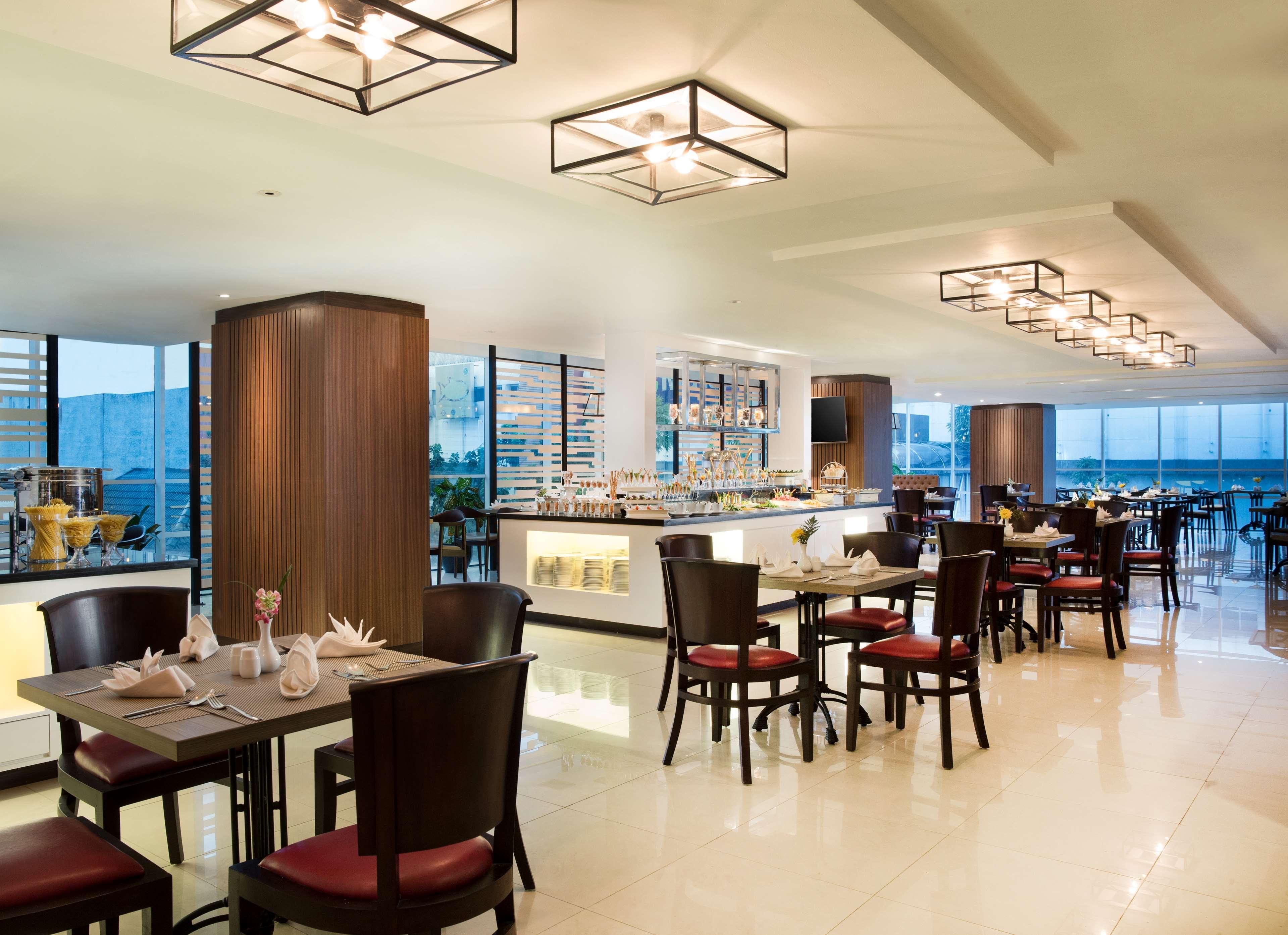 Best Western Premier La Grande Бандунг Екстериор снимка