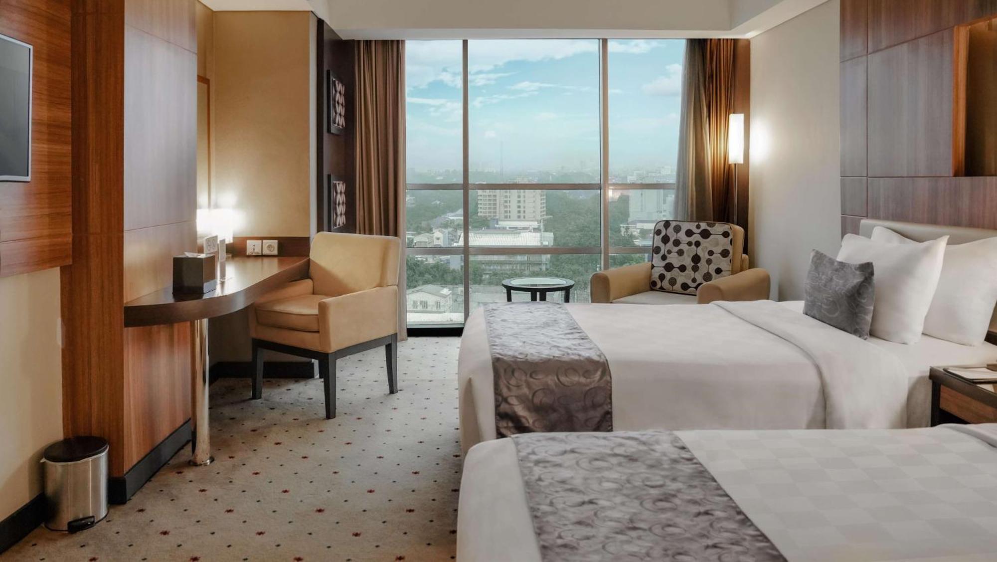 Best Western Premier La Grande Бандунг Екстериор снимка